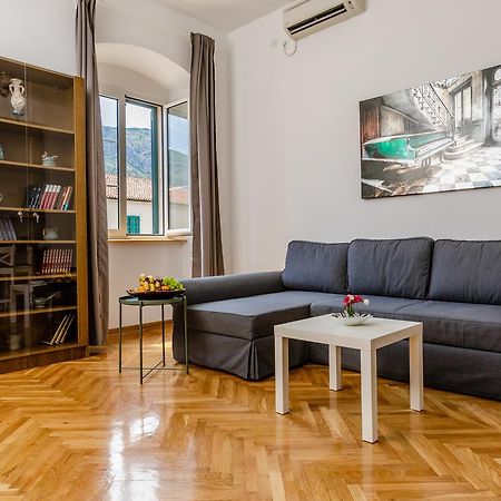 Old Town Clock Tower Apartment كوتور المظهر الخارجي الصورة