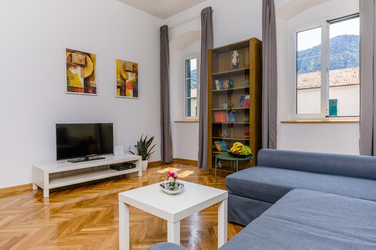 Old Town Clock Tower Apartment كوتور المظهر الخارجي الصورة