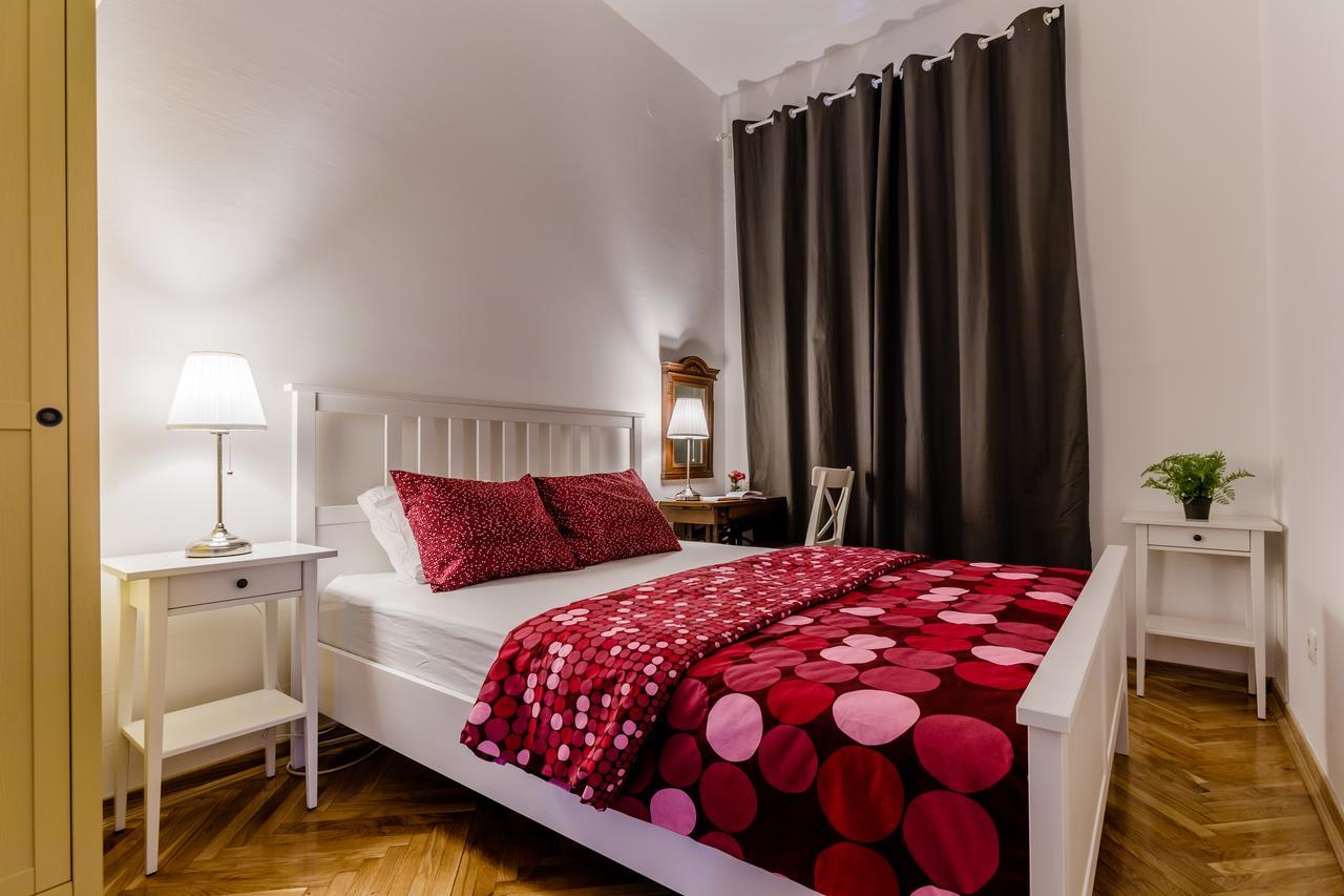 Old Town Clock Tower Apartment كوتور المظهر الخارجي الصورة